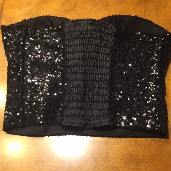 Two bustiers one small one xs - Picture 3 of 8